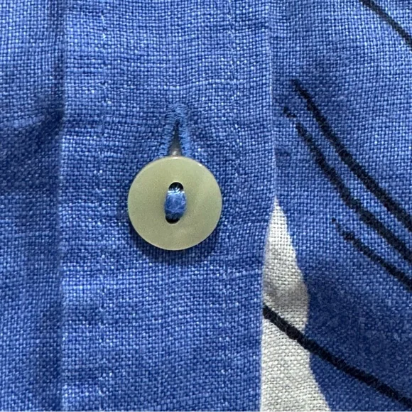 Chicos Linen Button Up Blouse Top Size 12 Floral Tropical Blue & White Coastal - Picture 9 of 12